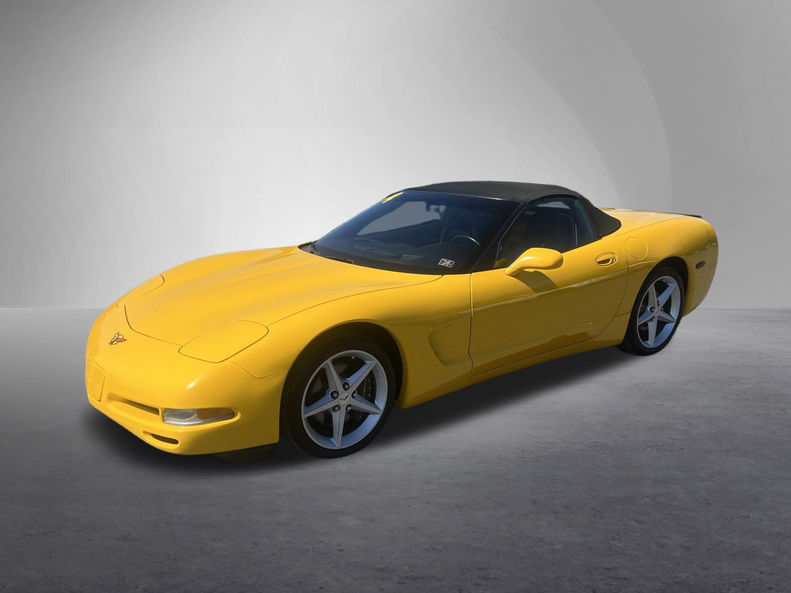 Used 2004 Chevrolet Corvette Convertible w/ Preferred Equipment Group RWD image 8