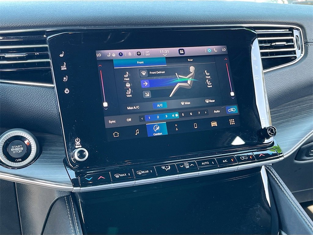 Used 2023 Jeep Wagoneer Series III w/ Preferred Equipment Group image 16