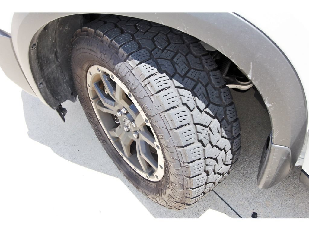 Used 2025 Nissan Pathfinder Rock Creek AWD/4WD image 10