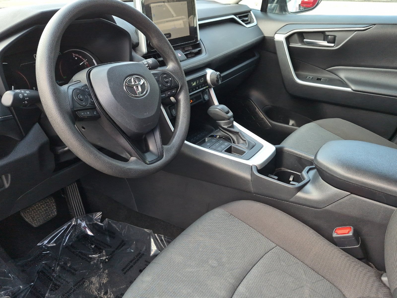 Certified 2025 Toyota RAV4 XLE AWD/4WD image 9