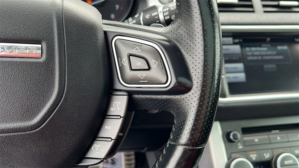 Used 2016 Land Rover Range Rover Evoque HSE Dynamic image 17