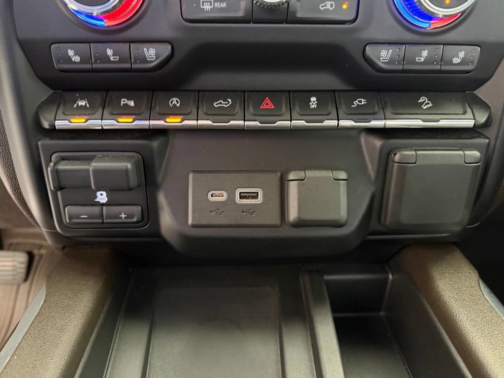 Used 2021 GMC Sierra 1500 SLT w/ SLT Premium Plus Package AWD/4WD image 56