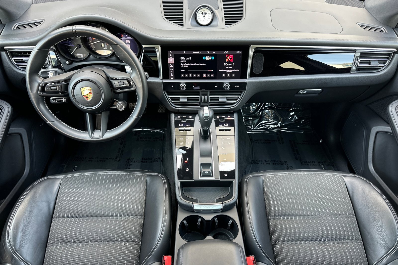 Used 2023 Porsche Macan AWD/4WD image 12
