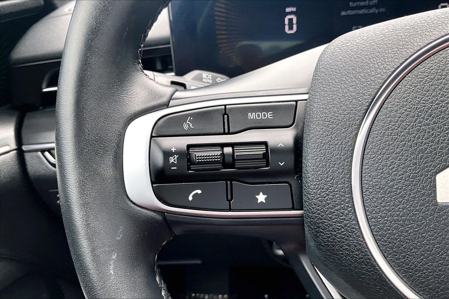 Used 2025 Kia K5 GT-Line w/ GT-Line Premium Package AWD/4WD image 17