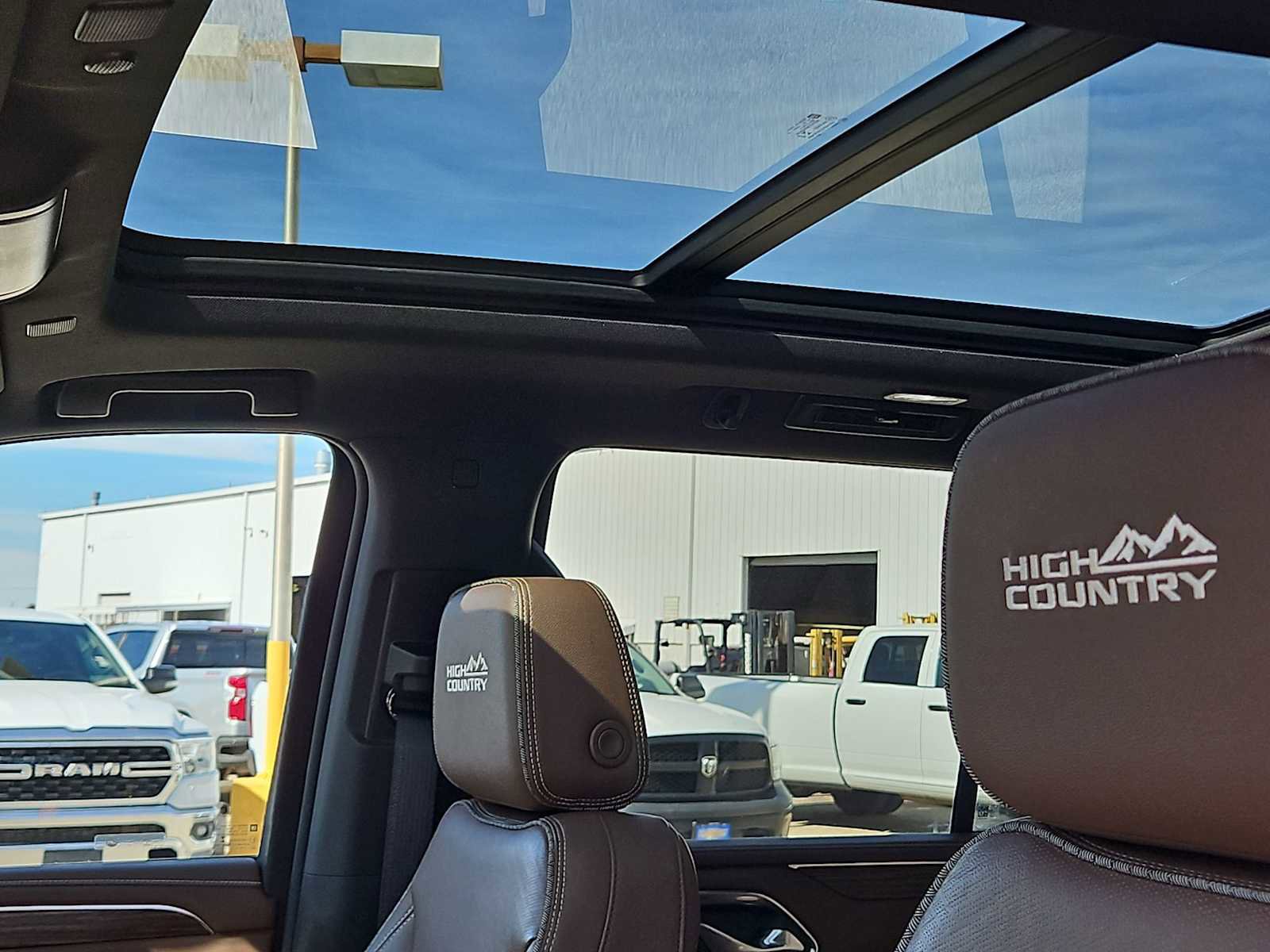 Used 2023 Chevrolet Tahoe High Country image 15