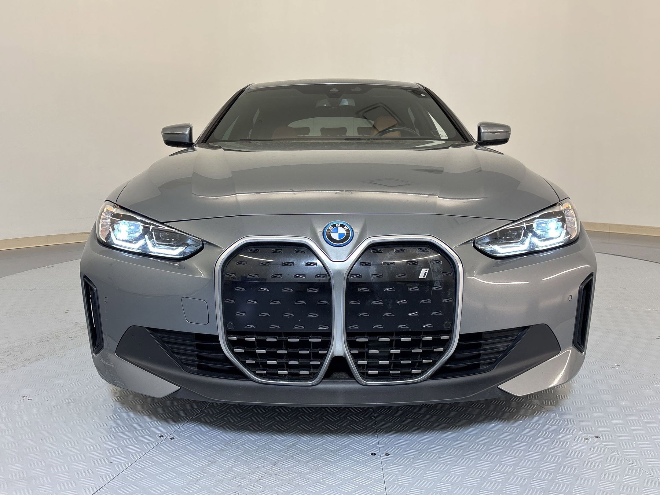 Used 2023 BMW i4 eDrive35 w/ Premium Package image 5