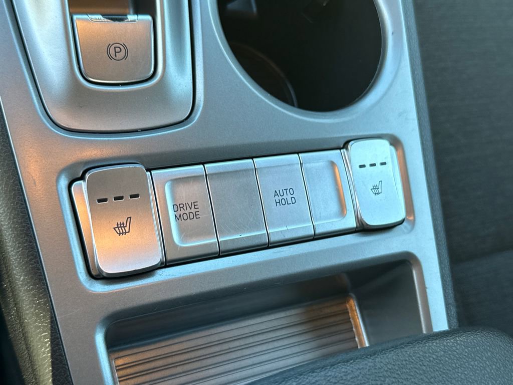 Used 2023 Hyundai Kona SE FWD image 28
