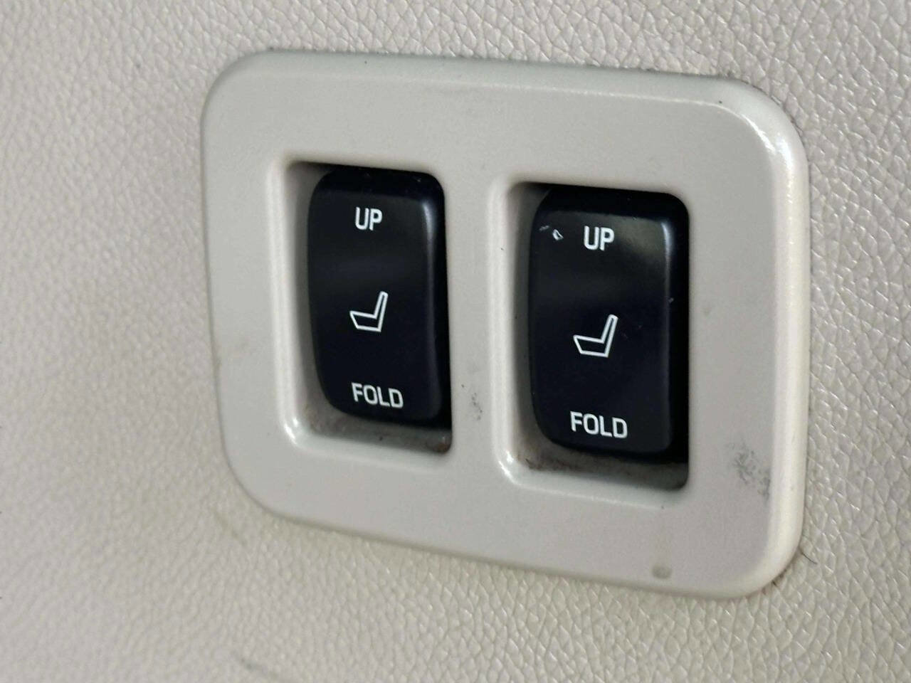 Used 2008 Lincoln Navigator L 4WD image 26