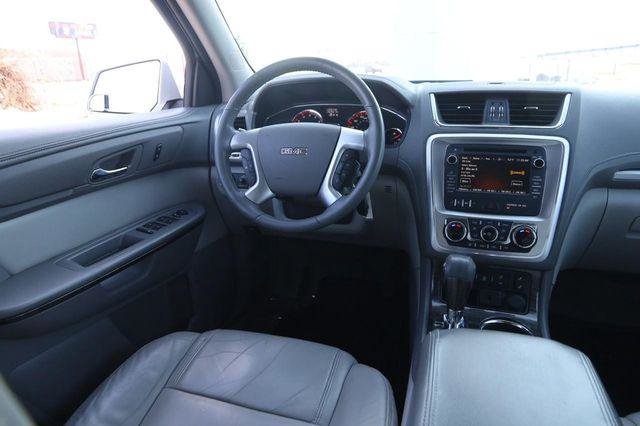 Used 2015 GMC Acadia SLT image 21