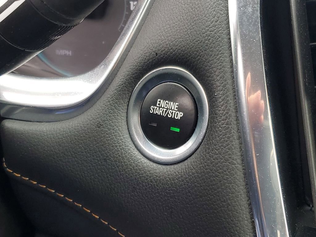 Used 2021 Chevrolet Traverse LS image 14