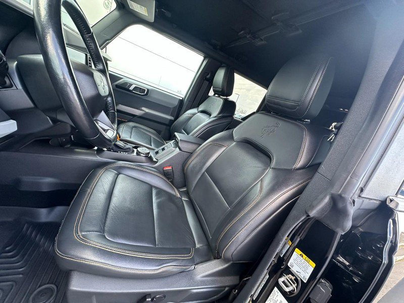 Used 2022 Ford Bronco Badlands image 8