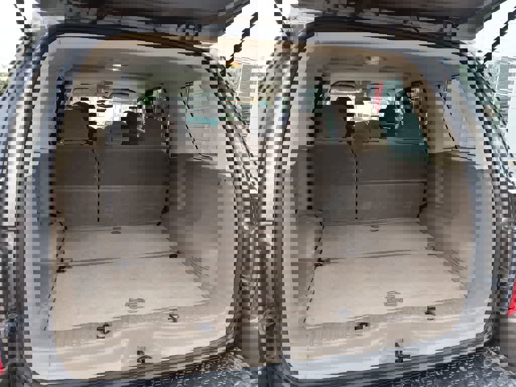 Used 2004 Ford Explorer XLT image 21