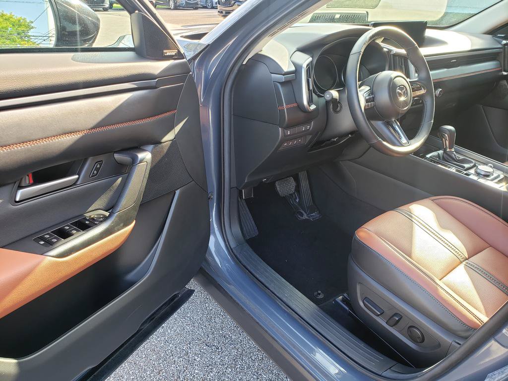 Used 2025 MAZDA CX-50 Meridian Edition w/ Apex Package AWD/4WD image 8
