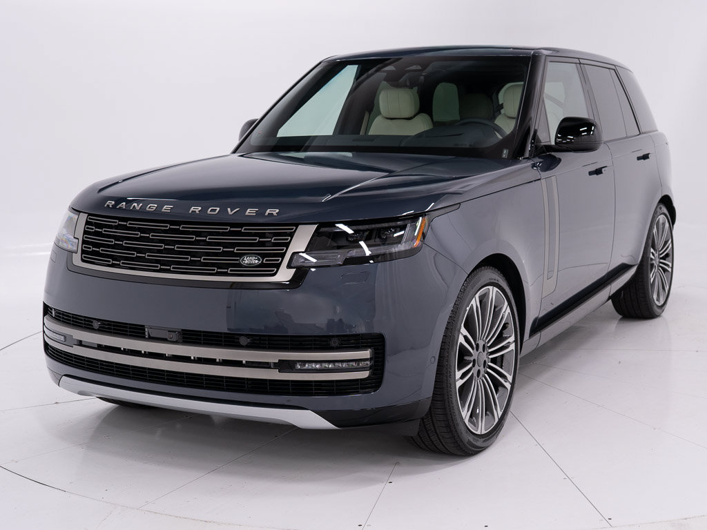 Used 2026 Land Rover Range Rover SE AWD/4WD image 1
