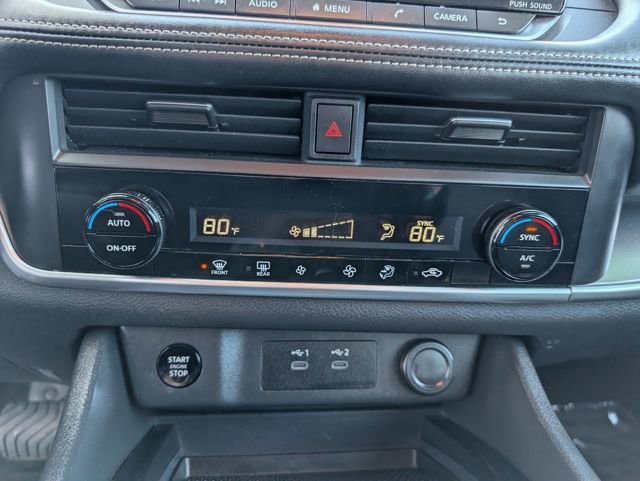 Used 2024 Nissan Rogue SV image 16