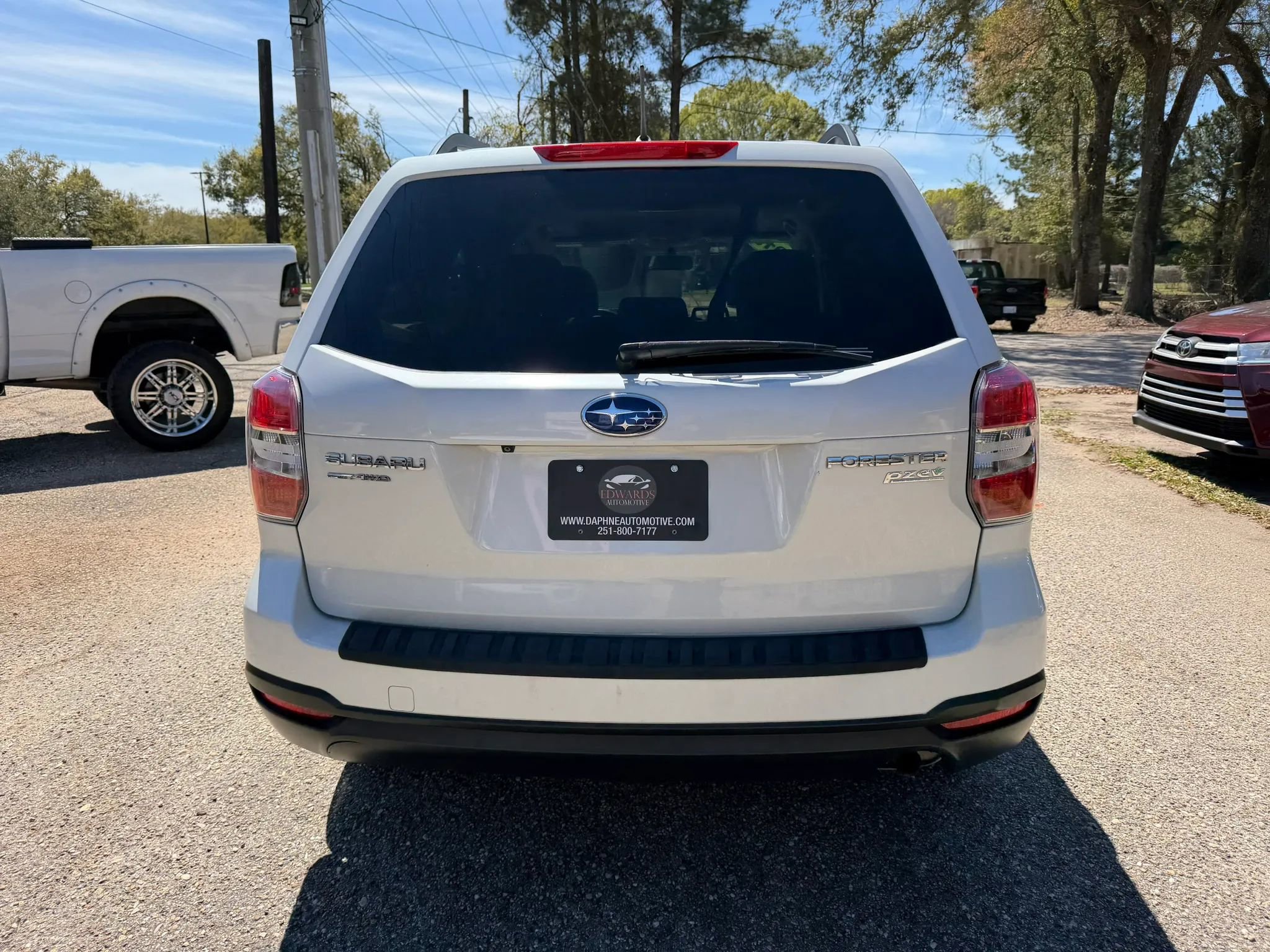 Used 2015 Subaru Forester 2.5i Premium w/ All-Weather Package image 6