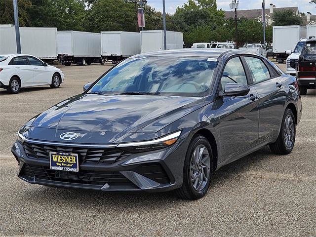 New 2025 Hyundai Elantra Blue