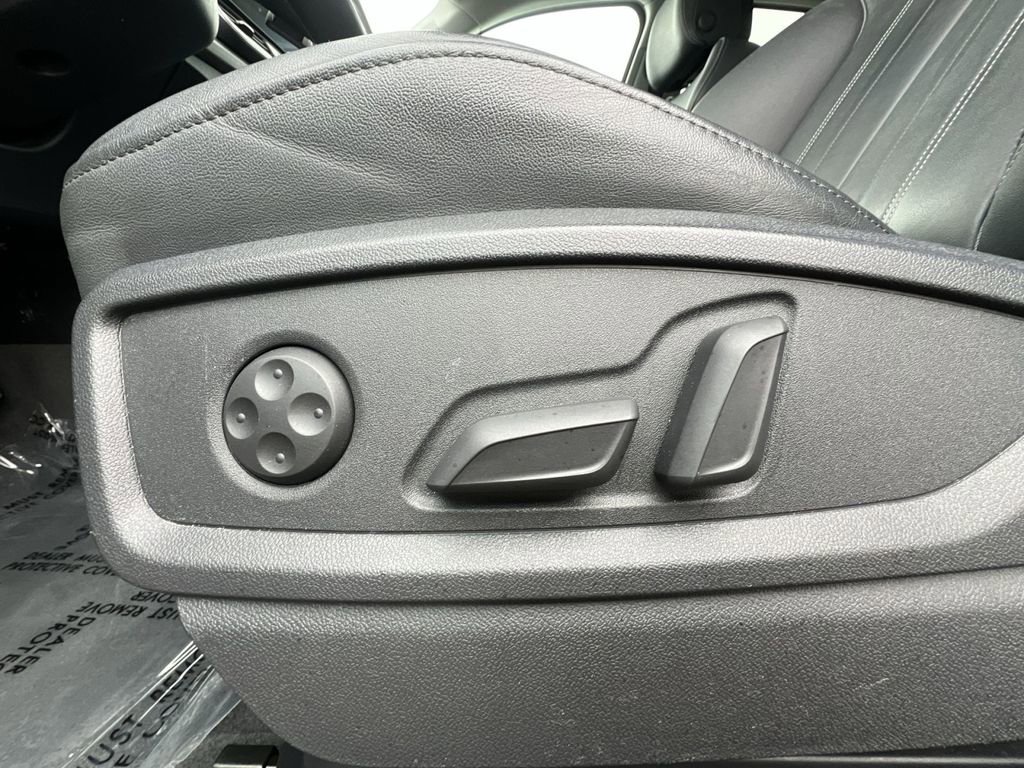 Used 2024 Audi Q5 2.0T Premium Plus AWD/4WD image 14