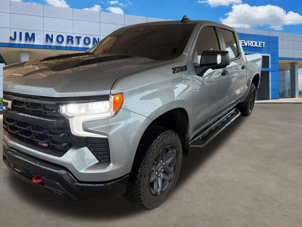 Used 2024 Chevrolet Silverado 1500 LT Trail Boss w/ LT Trail Boss Premium Package AWD/4WD video 1