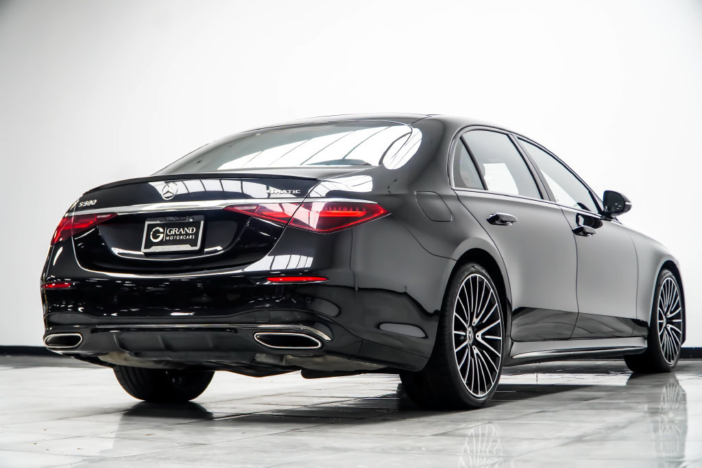 Used 2023 Mercedes-Benz S 500 4MATIC w/ AMG Line image 16