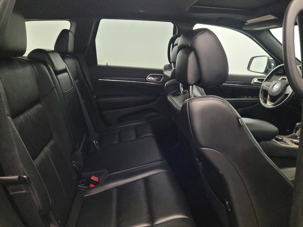 Used 2016 Jeep Grand Cherokee Limited AWD/4WD image 19