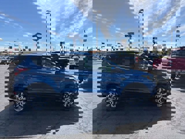 Used 2017 Ford Escape Titanium image 4