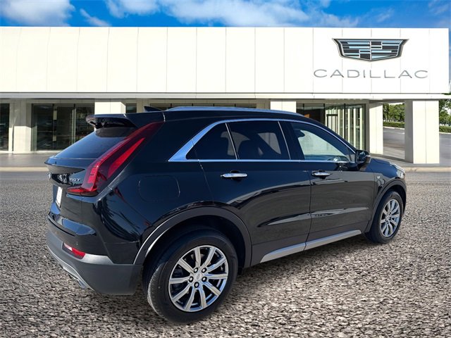 Certified 2022 Cadillac XT4 Premium Luxury w/ Enhanced Visibility Package image 6