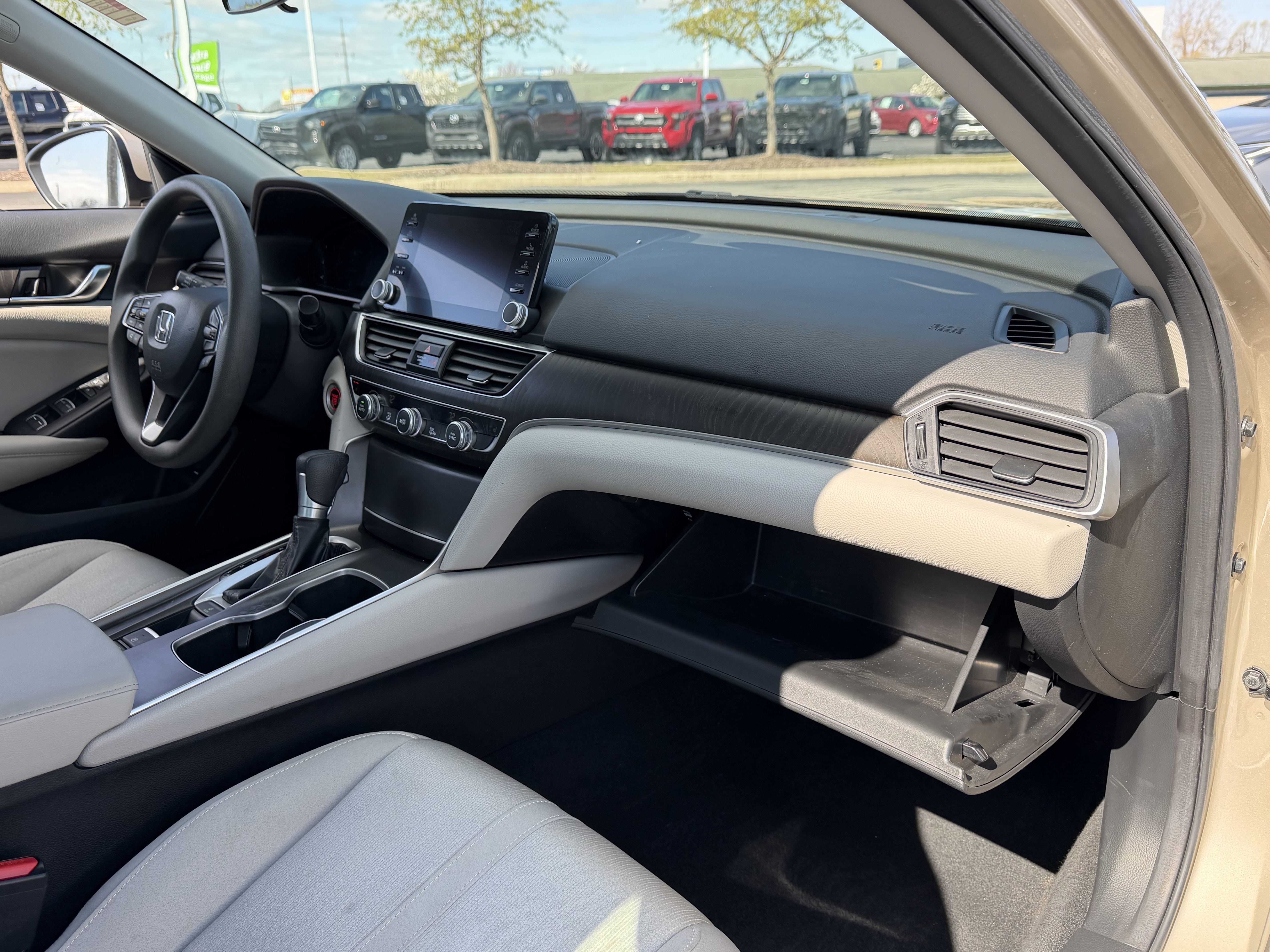 Used 2019 Honda Accord EX image 13