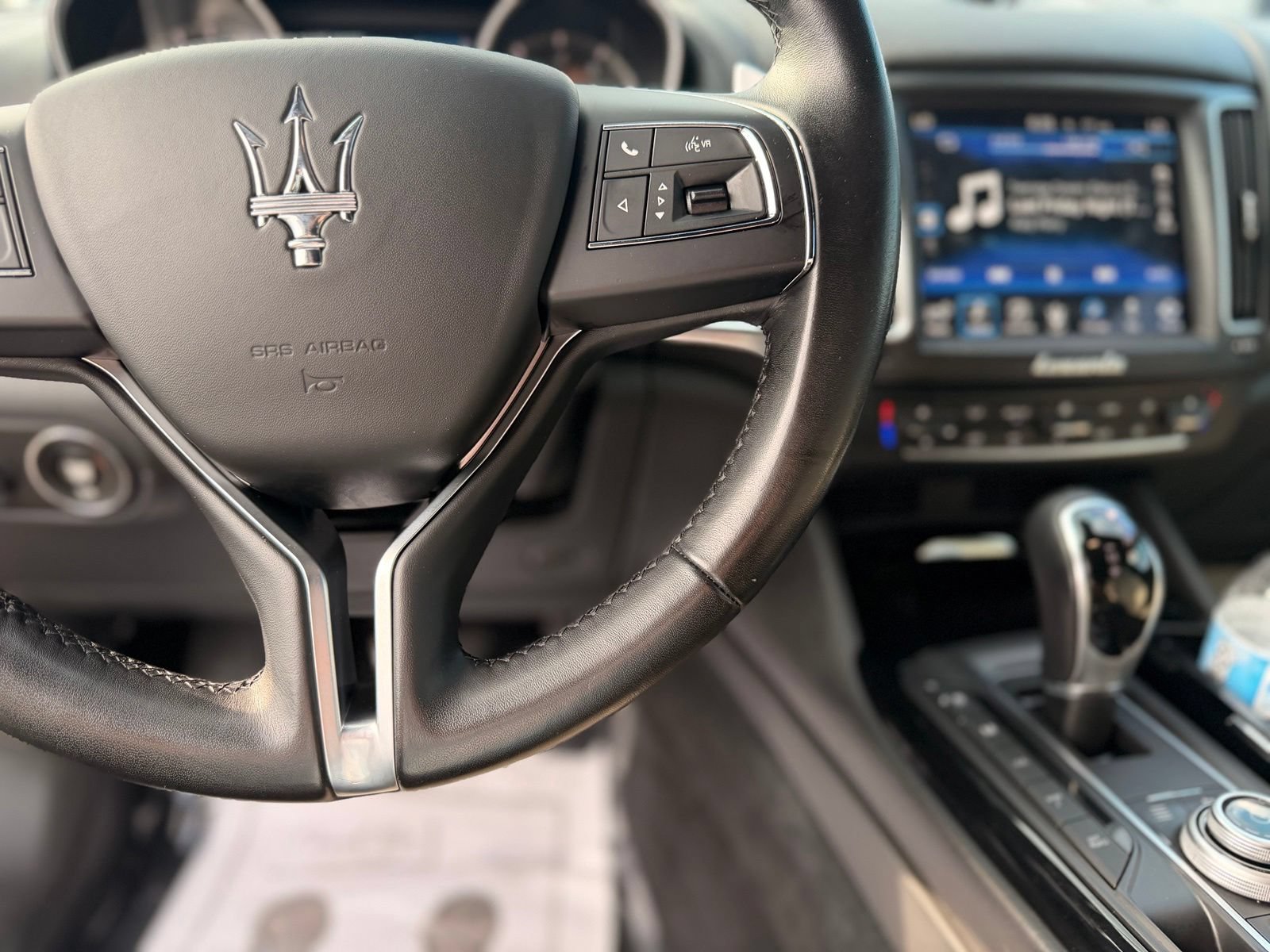 Used 2017 Maserati Levante S AWD/4WD image 21