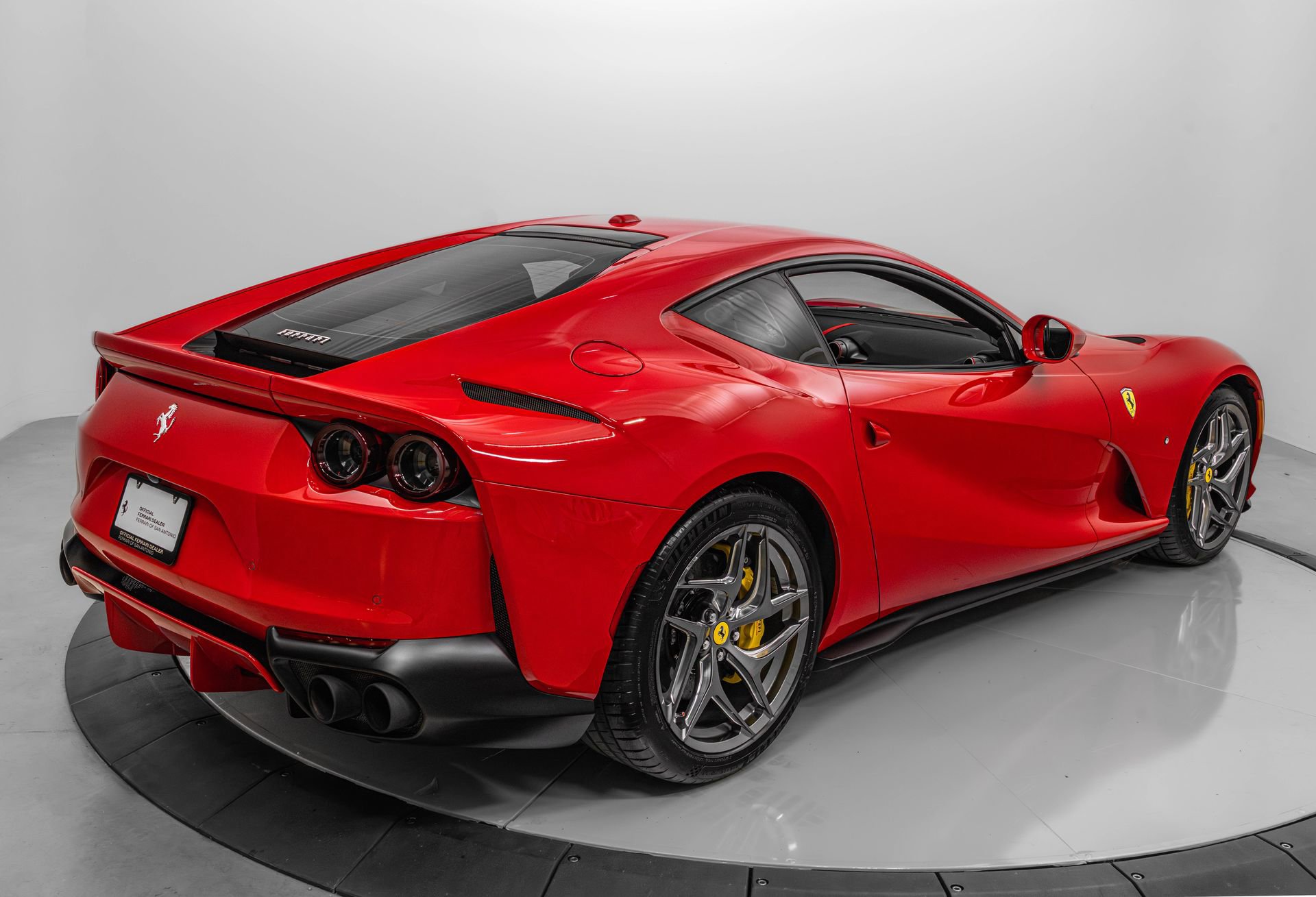 Certified 2020 Ferrari 812 Superfast RWD image 10