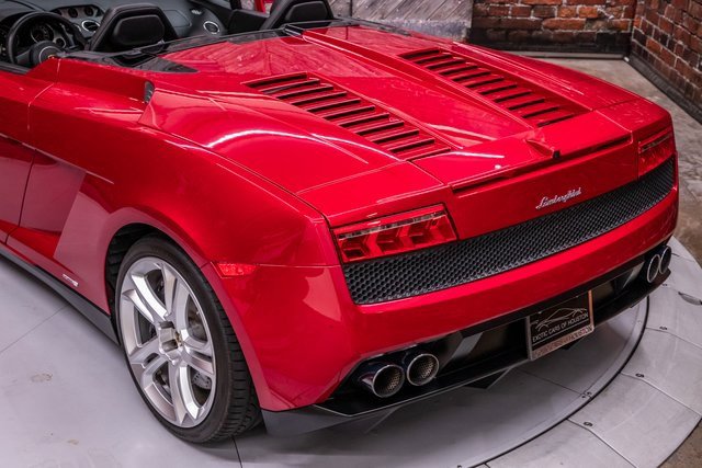 Used 2014 Lamborghini Gallardo LP 550-2 image 8