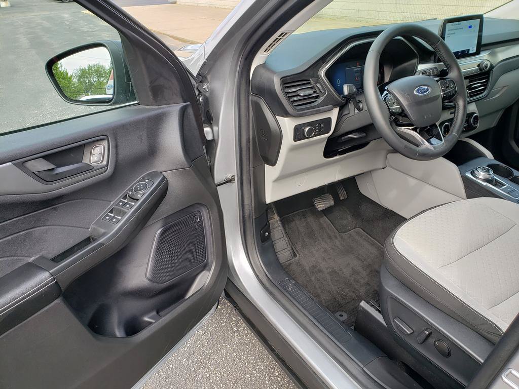 Used 2024 Ford Escape Active AWD/4WD image 12
