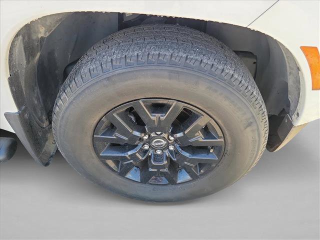 Used 2023 Nissan Frontier SV w/ Midnight Edition Package image 9