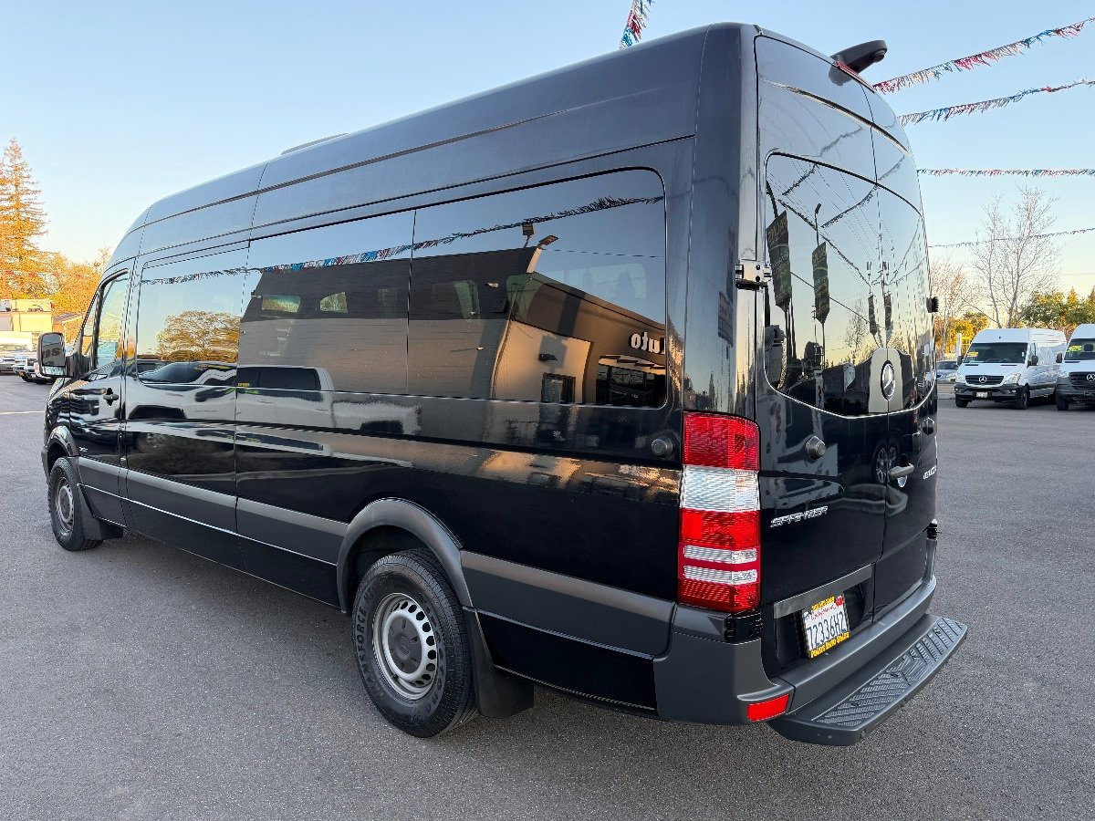 Used 2016 Mercedes-Benz Sprinter 2500 image 5