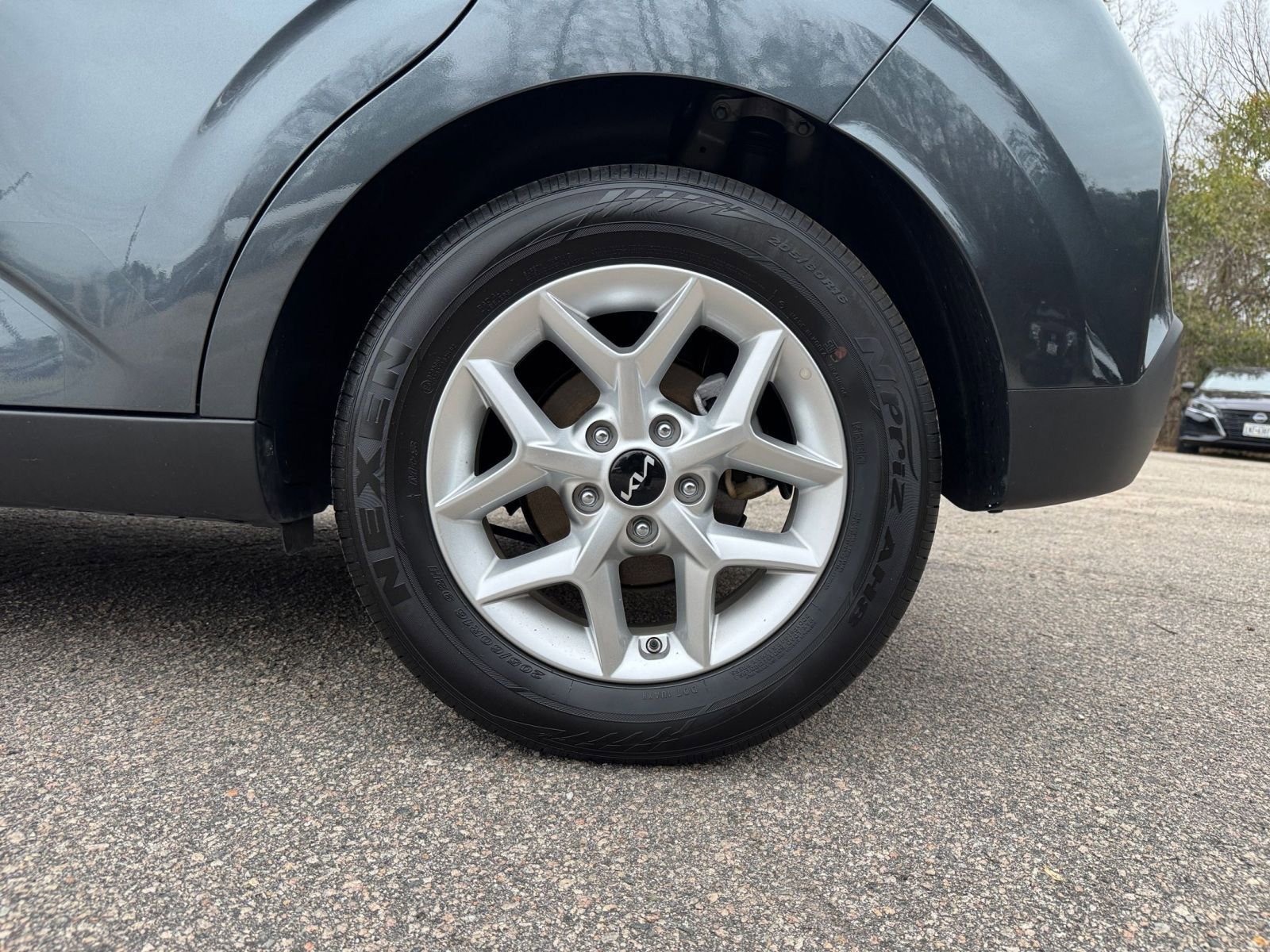 Used 2025 Kia Soul LX w/ LX Technology Package image 24