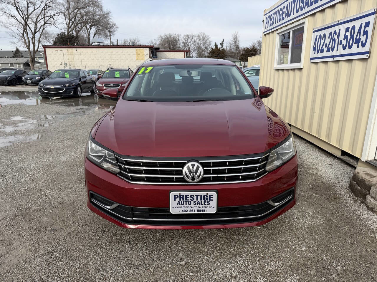 Used 2017 Volkswagen Passat 1.8T SE image 2