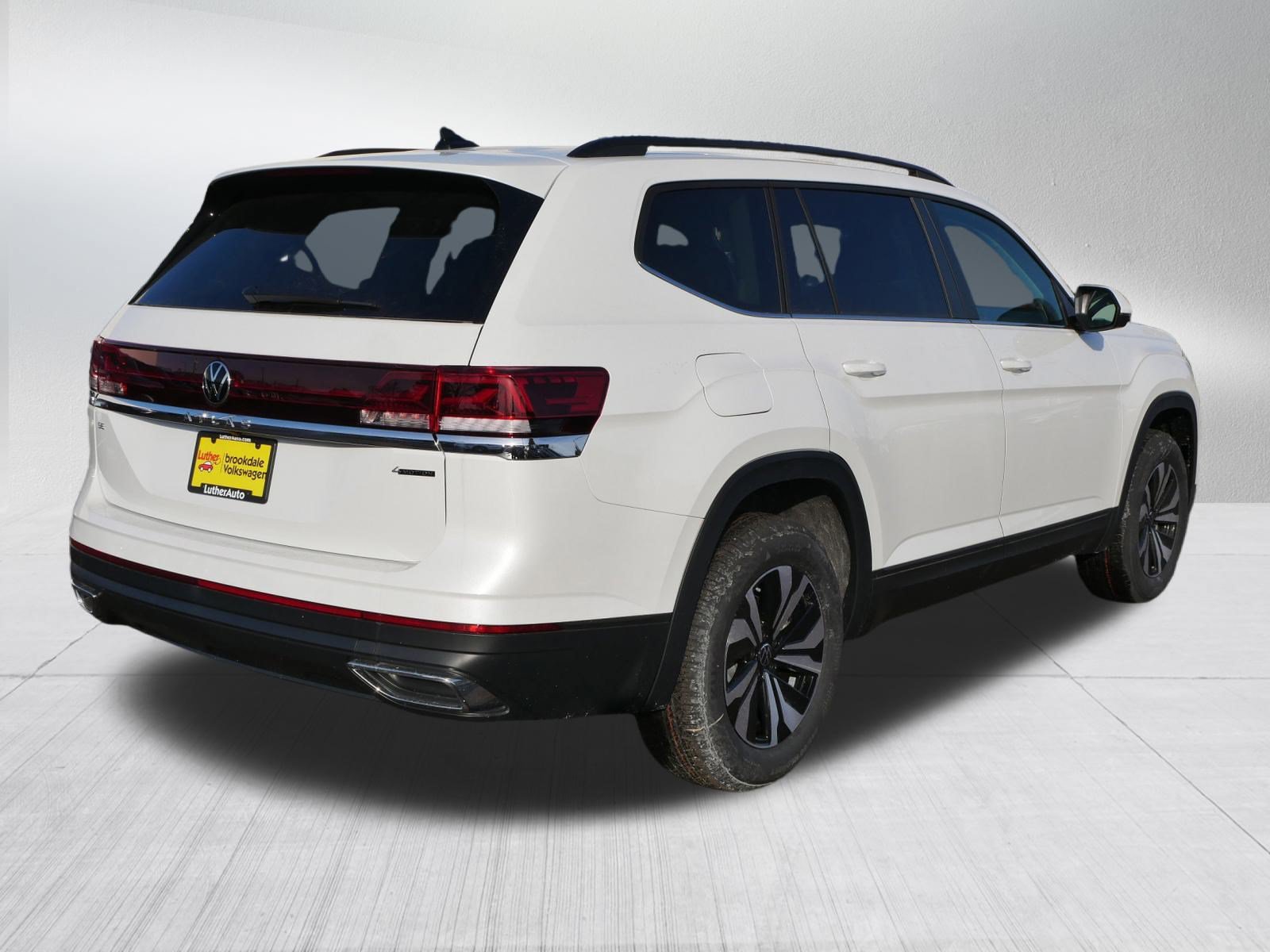 New 2026 Volkswagen Atlas SE AWD/4WD image 3