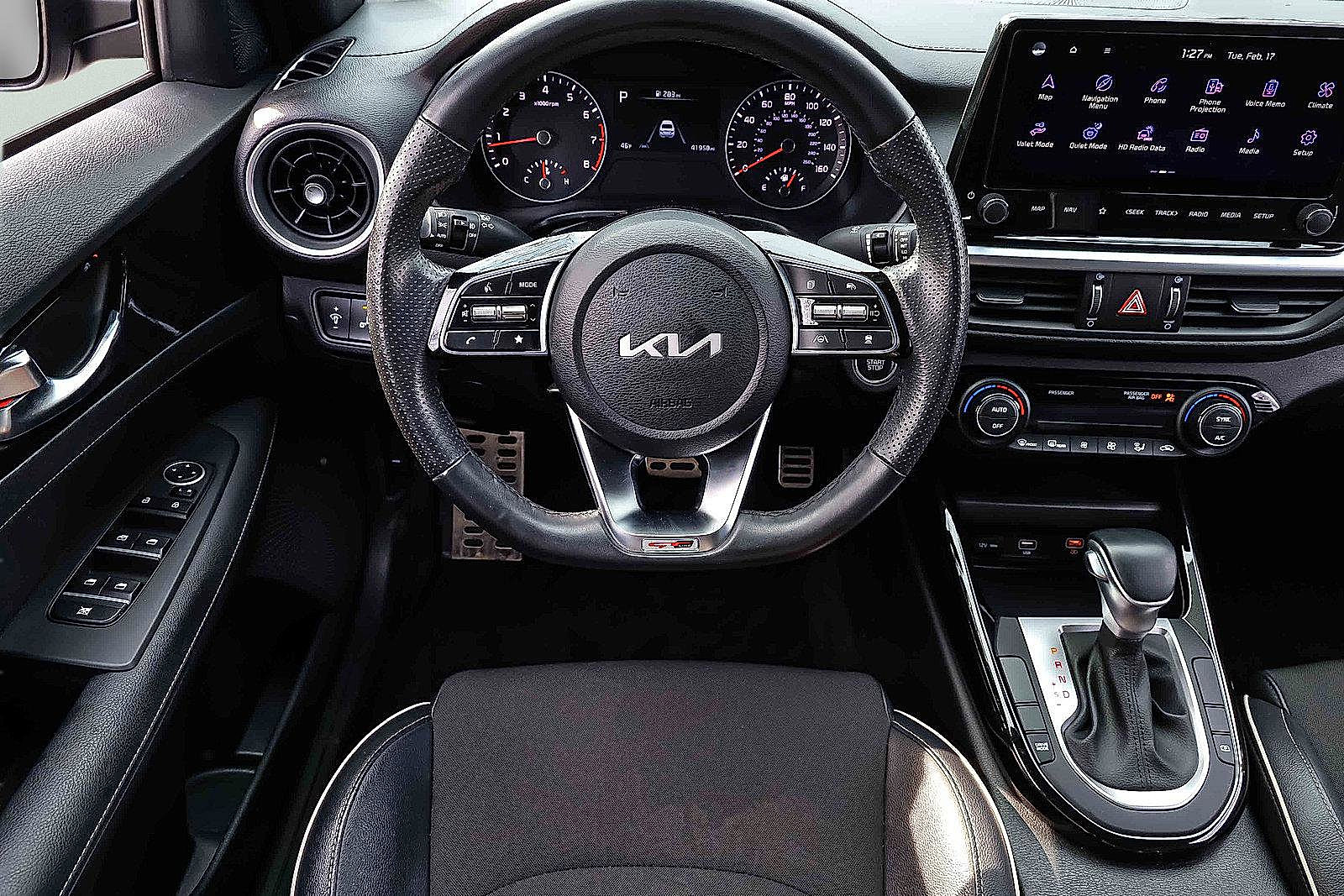 Certified 2023 Kia Forte GT-Line w/ GT-Line Technology Package image 18