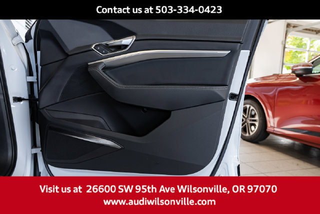 Used 2024 Audi Q8 e-tron Premium Plus w/ Premium Plus Package AWD/4WD image 27