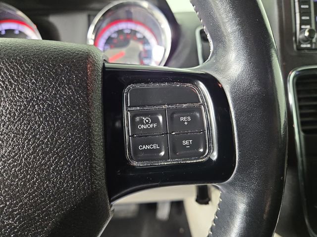 Used 2019 Dodge Grand Caravan SXT image 23