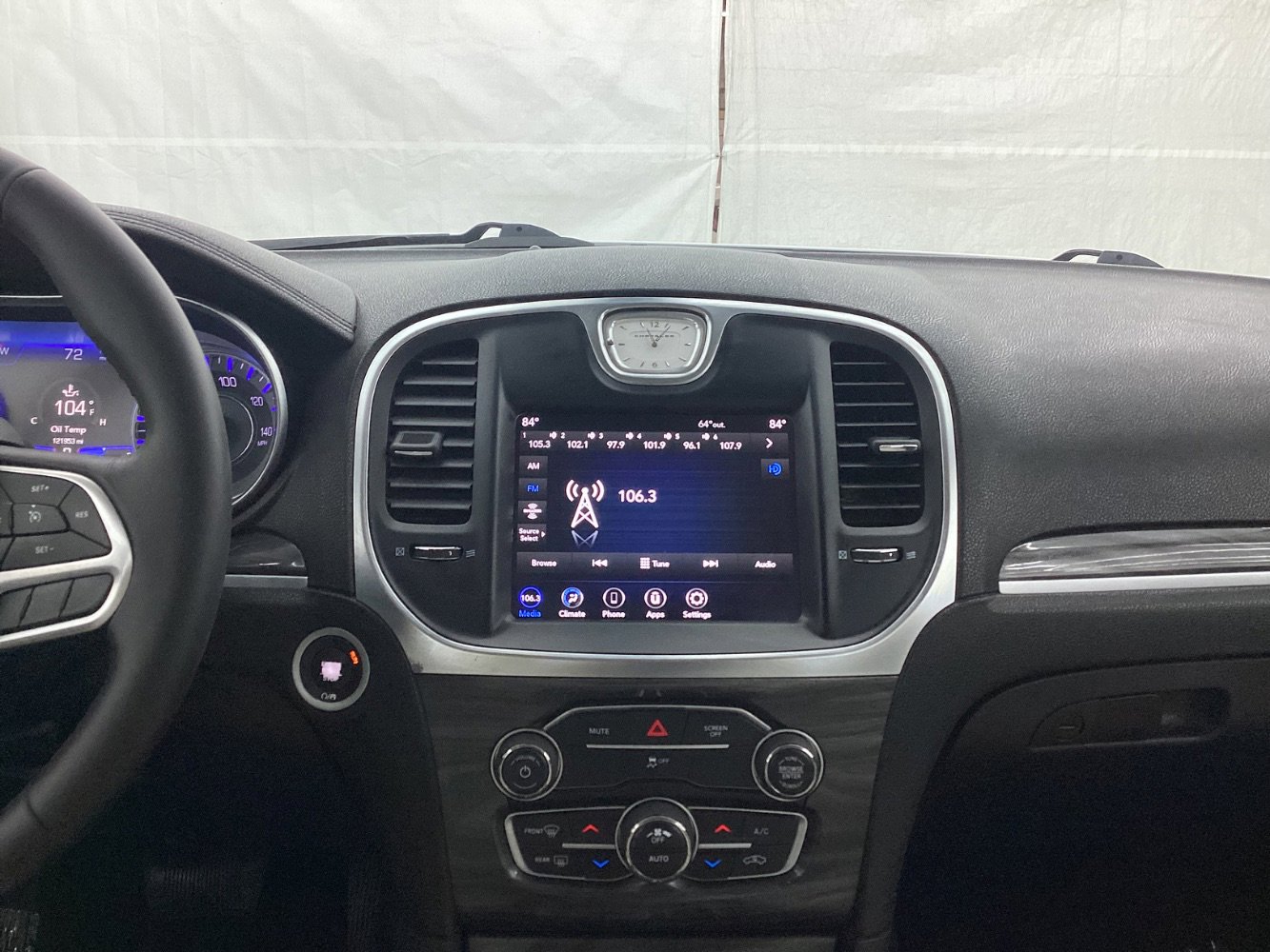 Used 2021 Chrysler 300 Touring image 28