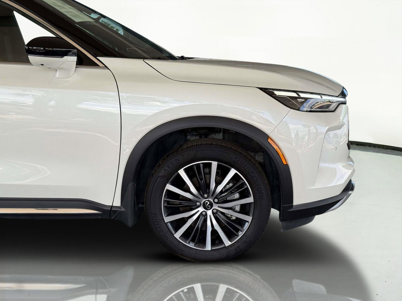 Used 2025 INFINITI QX60 Autograph image 9
