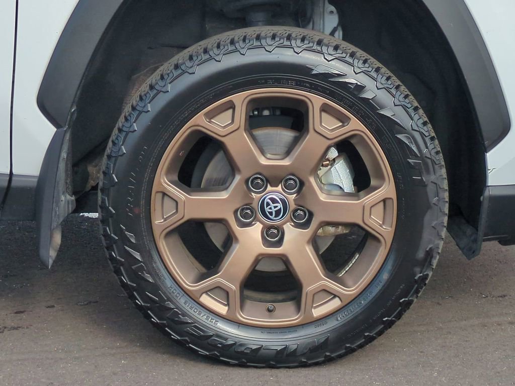 Used 2023 Toyota RAV4 AWD Hybrid image 10