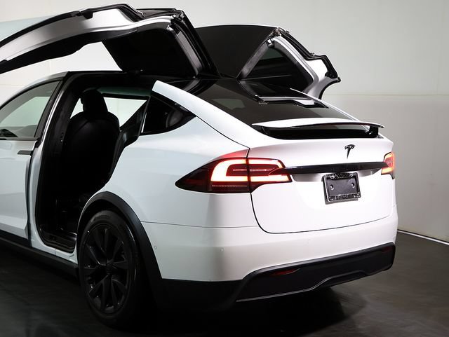 Used 2023 Tesla Model X AWD/4WD image 16
