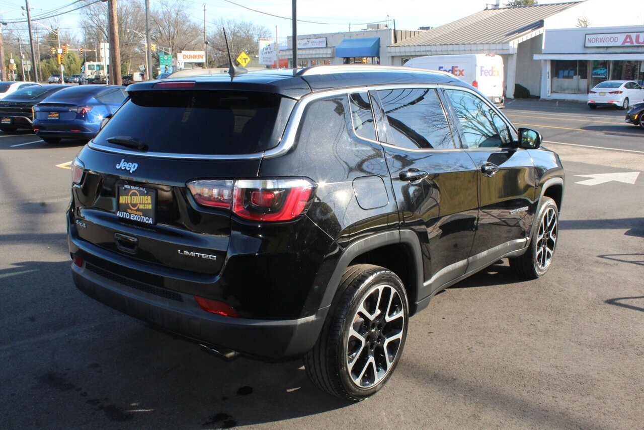 Used 2018 Jeep Compass Limited AWD/4WD image 3