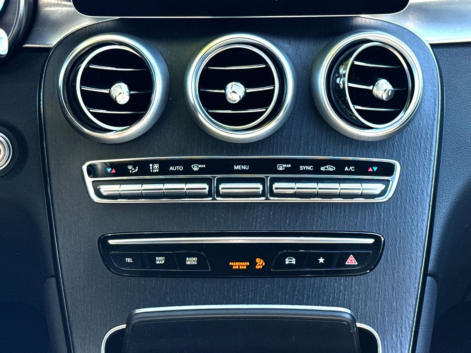 Used 2022 Mercedes-Benz GLC 300 4MATIC image 21