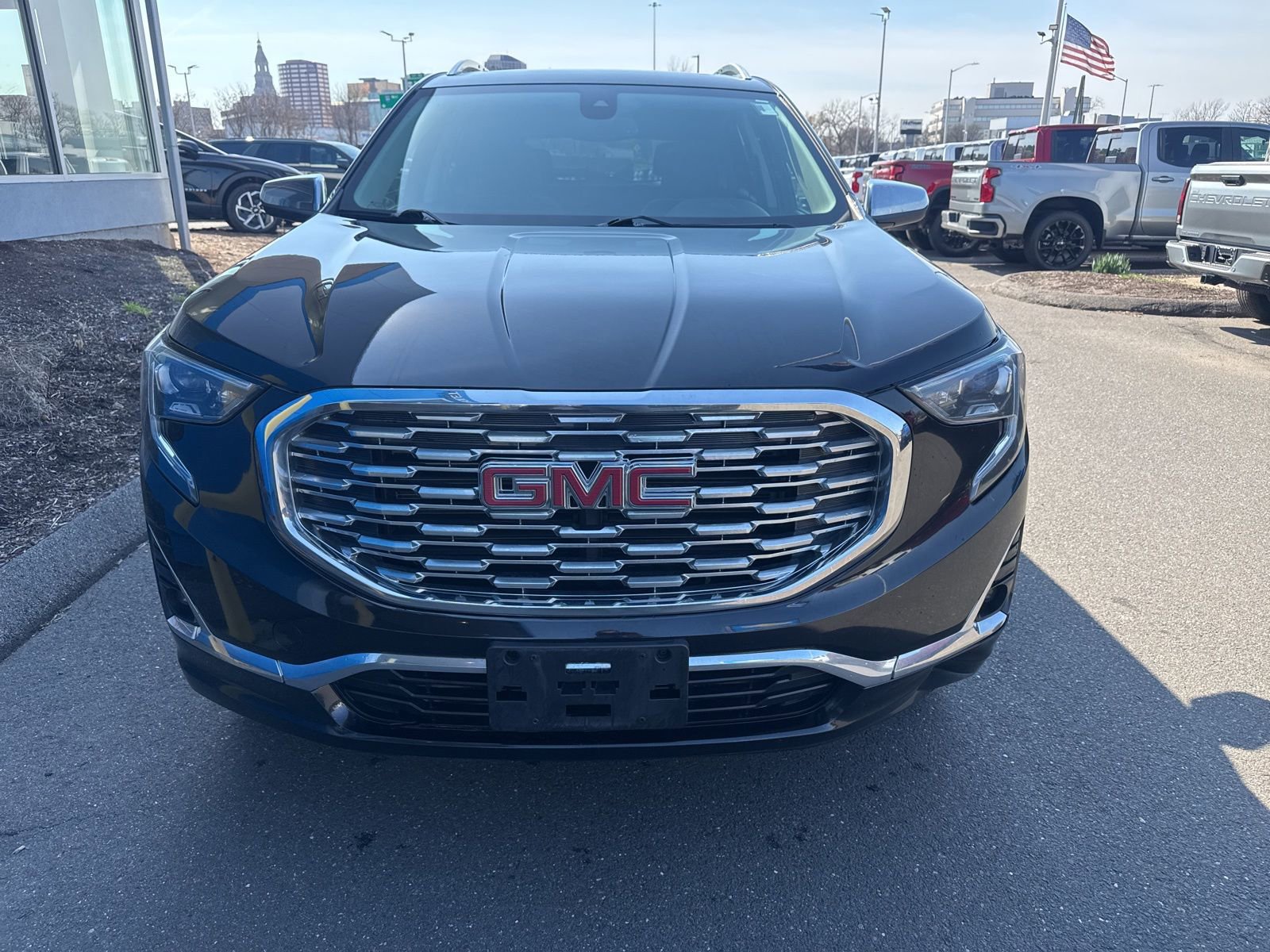 Used 2018 GMC Terrain Denali w/ Comfort Package image 3