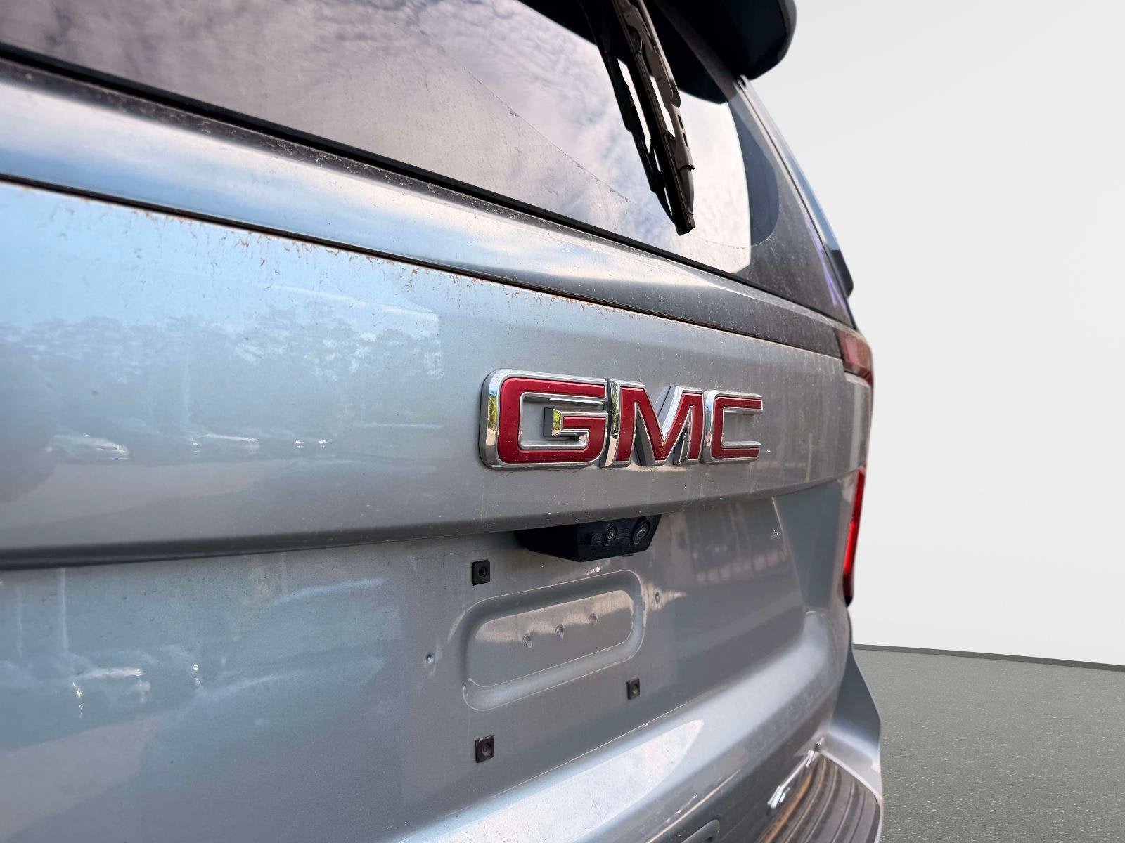 Used 2025 GMC Yukon AT4 w/ AT4 Premium Plus Package AWD/4WD image 24