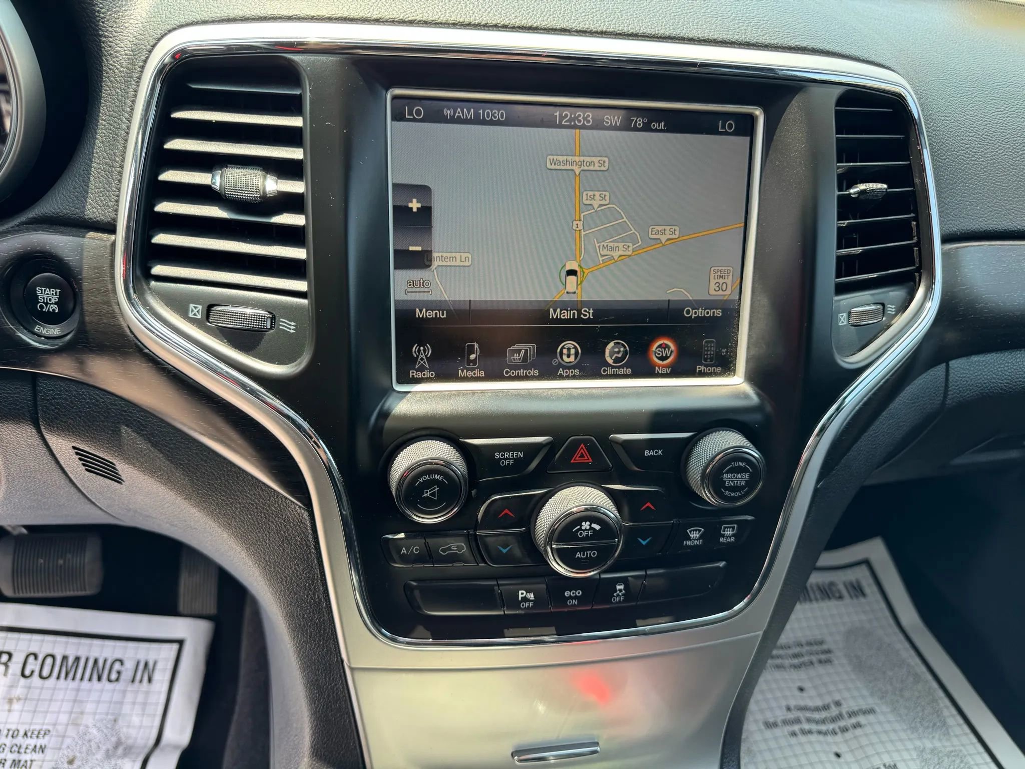 Used 2015 Jeep Grand Cherokee Altitude image 14