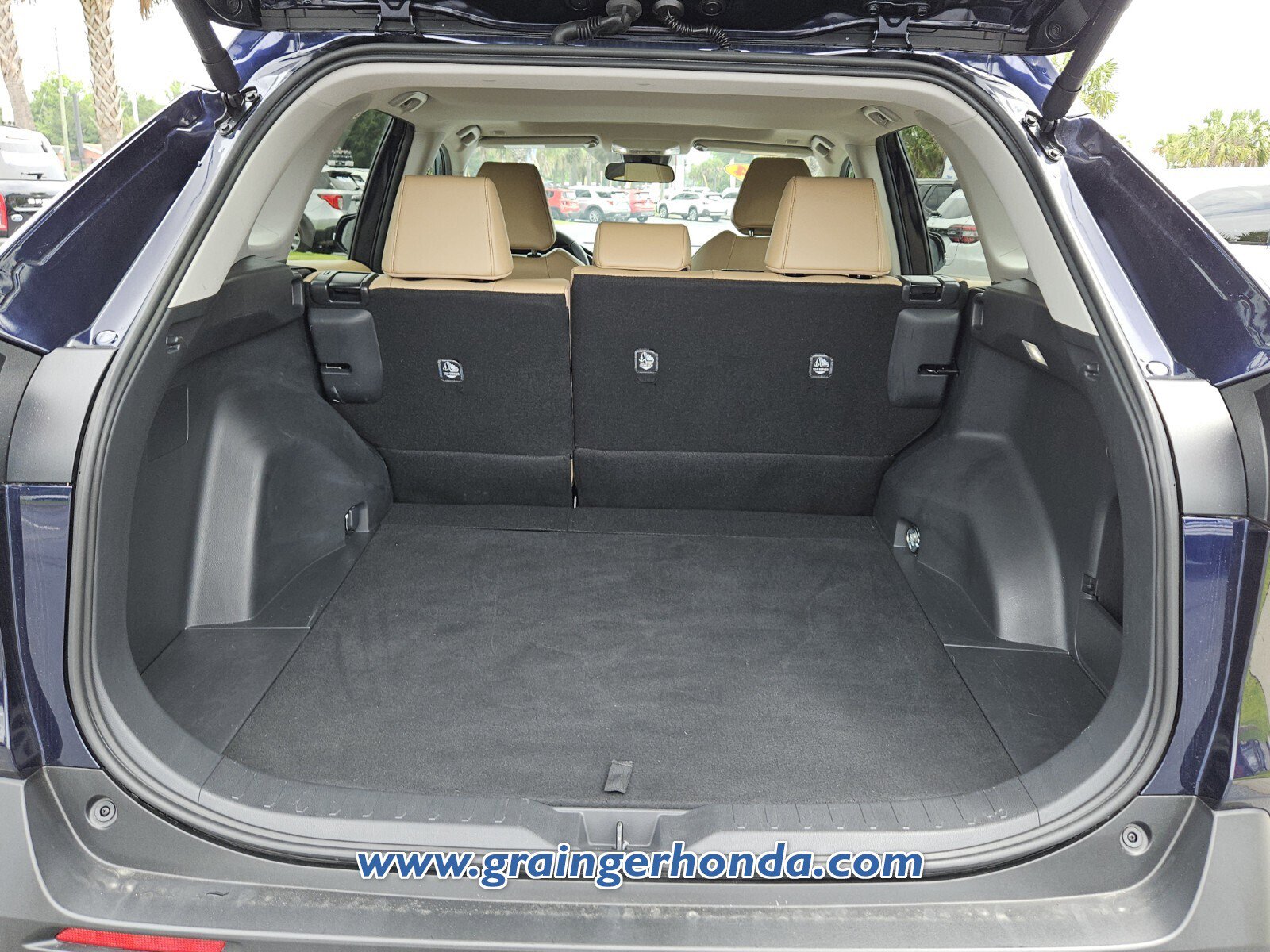 Used 2024 Toyota RAV4 XLE Premium FWD image 13